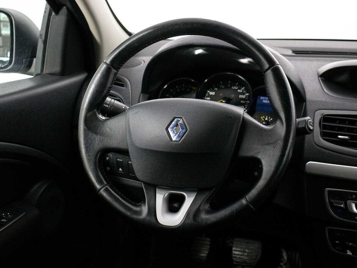Купить Renault Megane с пробегом. Фото: #14
