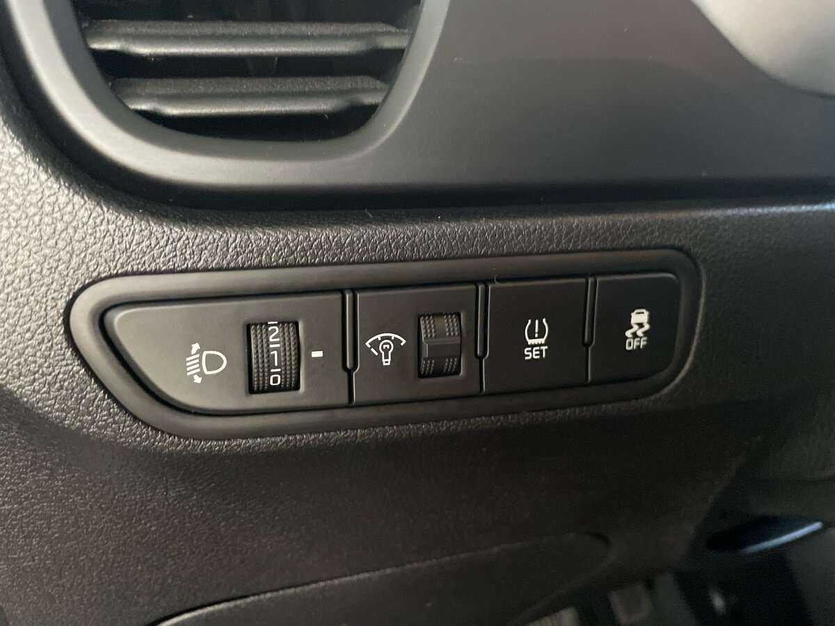 Купить Kia Rio с пробегом. Фото: #13