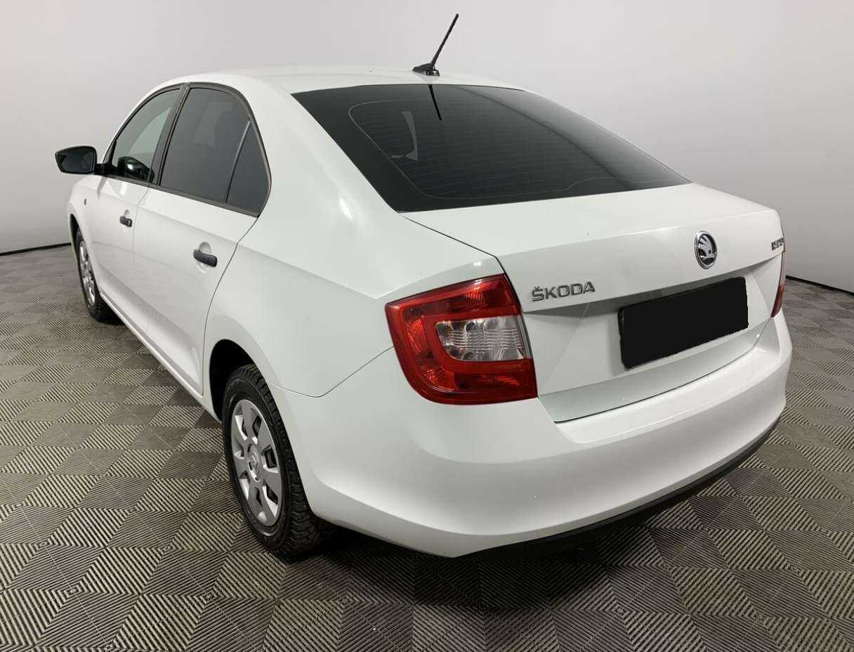 Купить Skoda Rapid с пробегом. Фото: #6
