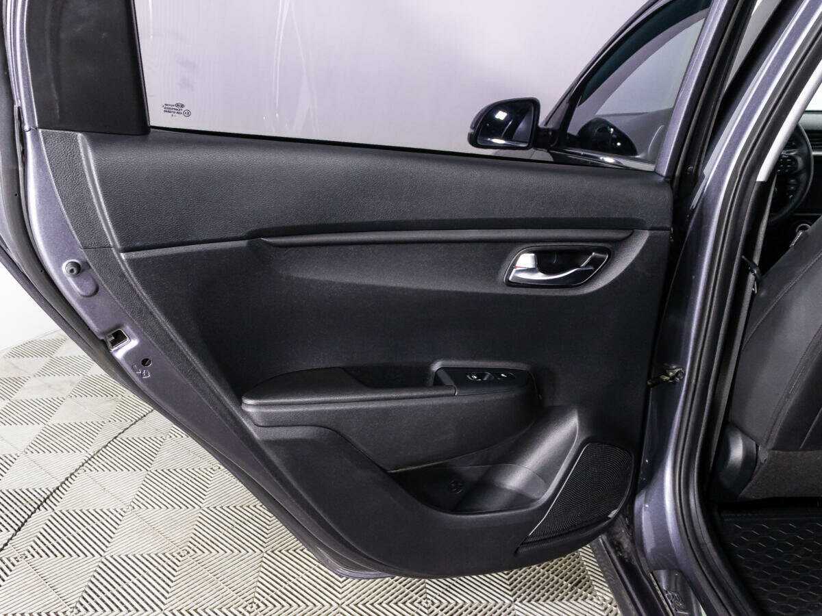 Купить Kia Rio с пробегом. Фото: #24