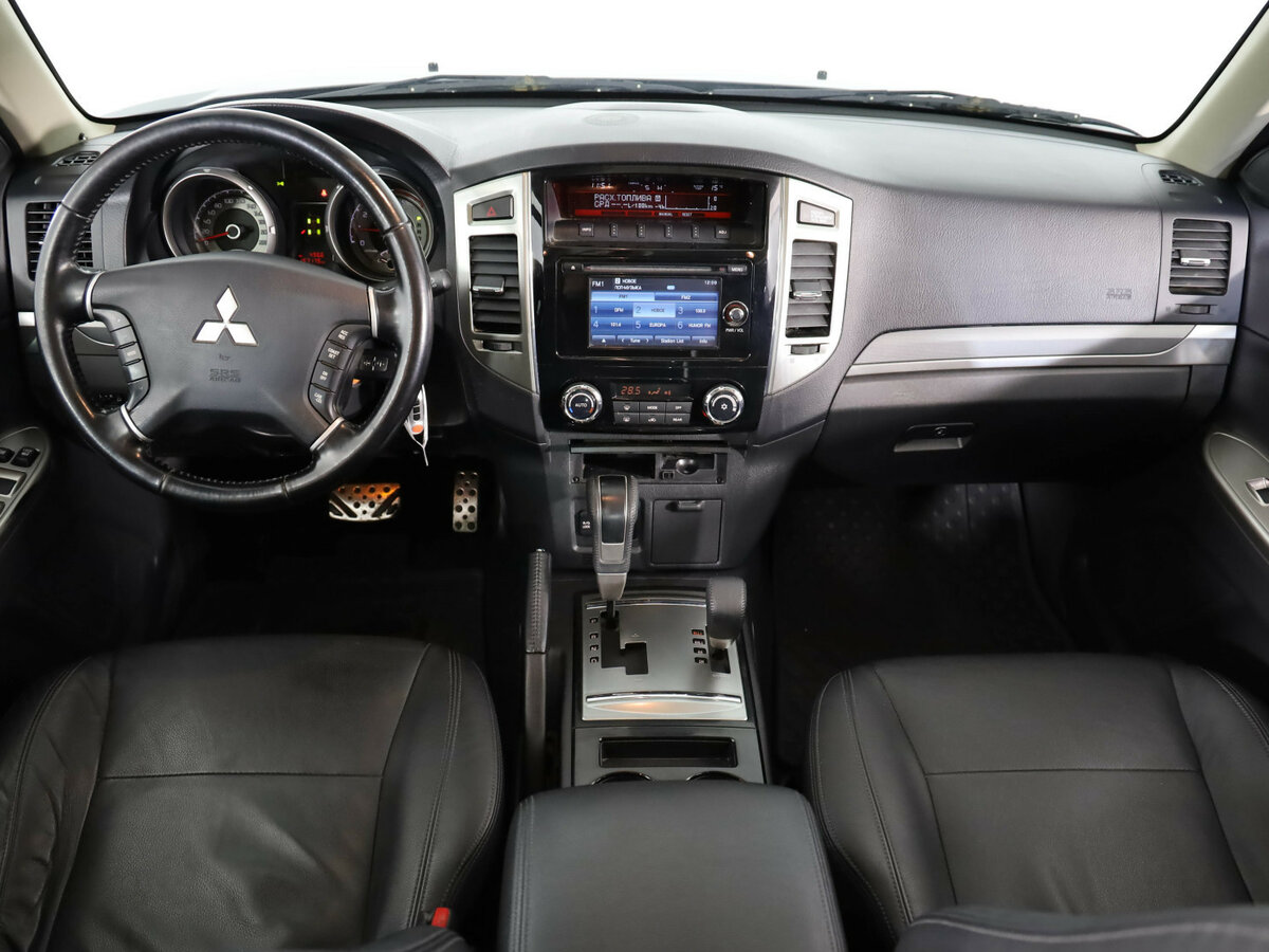 Купить Mitsubishi Pajero с пробегом. Фото: #8