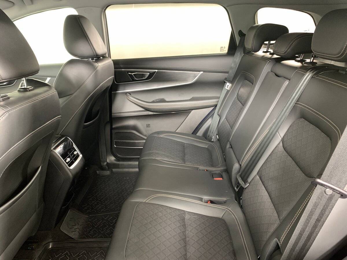 Купить Chery Tiggo 8 с пробегом. Фото: #17