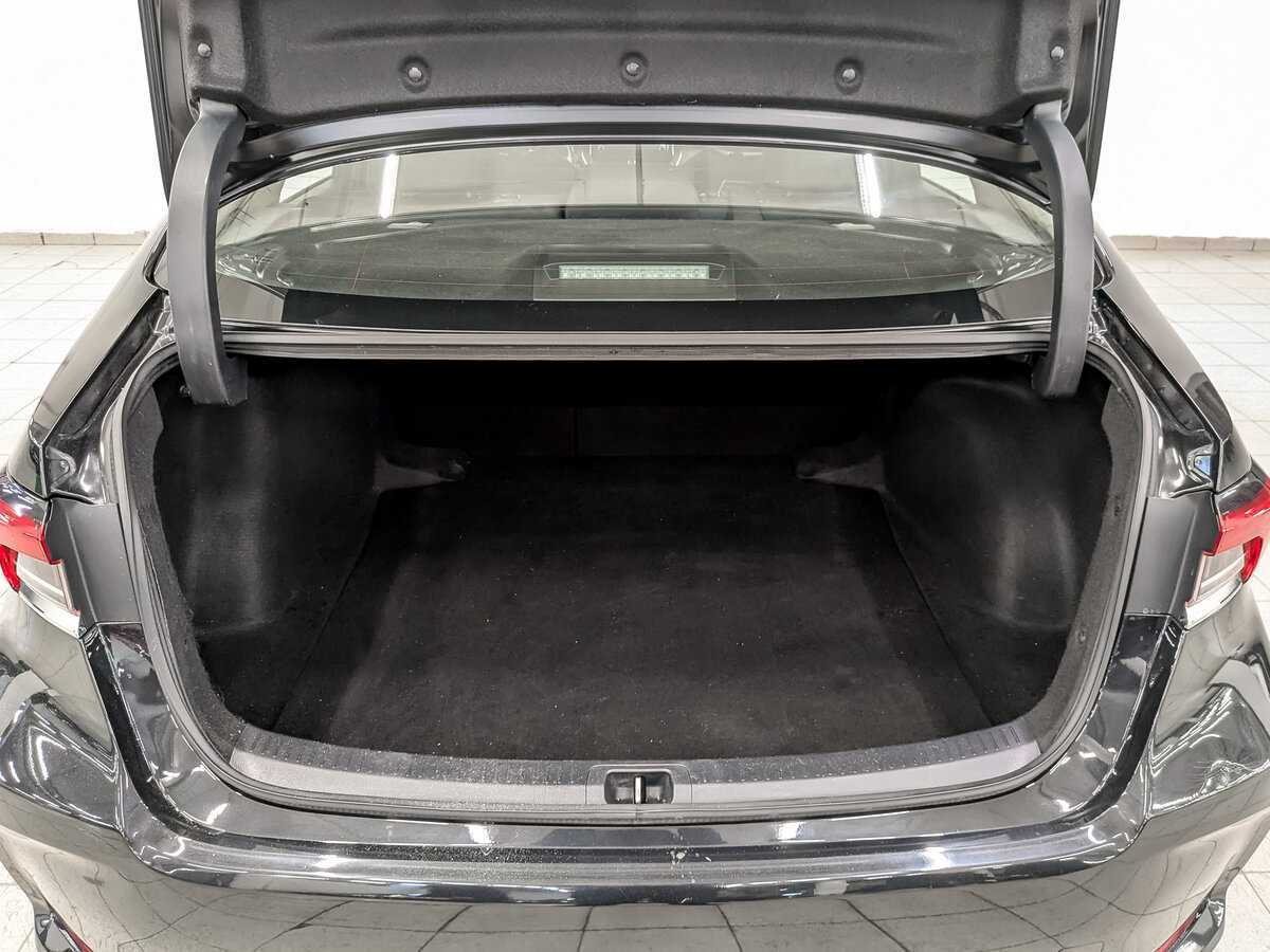 Купить Toyota Corolla с пробегом. Фото: #9