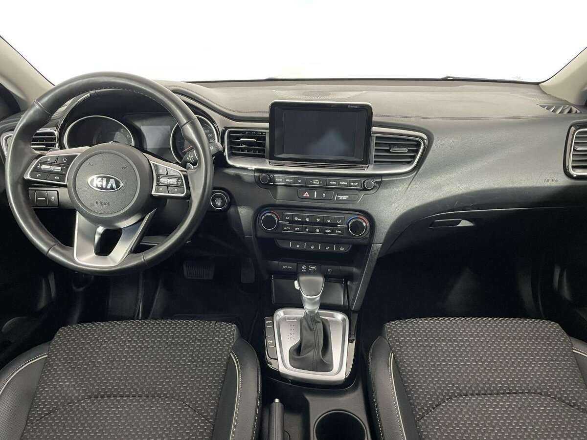 Купить Kia Ceed с пробегом. Фото: #6