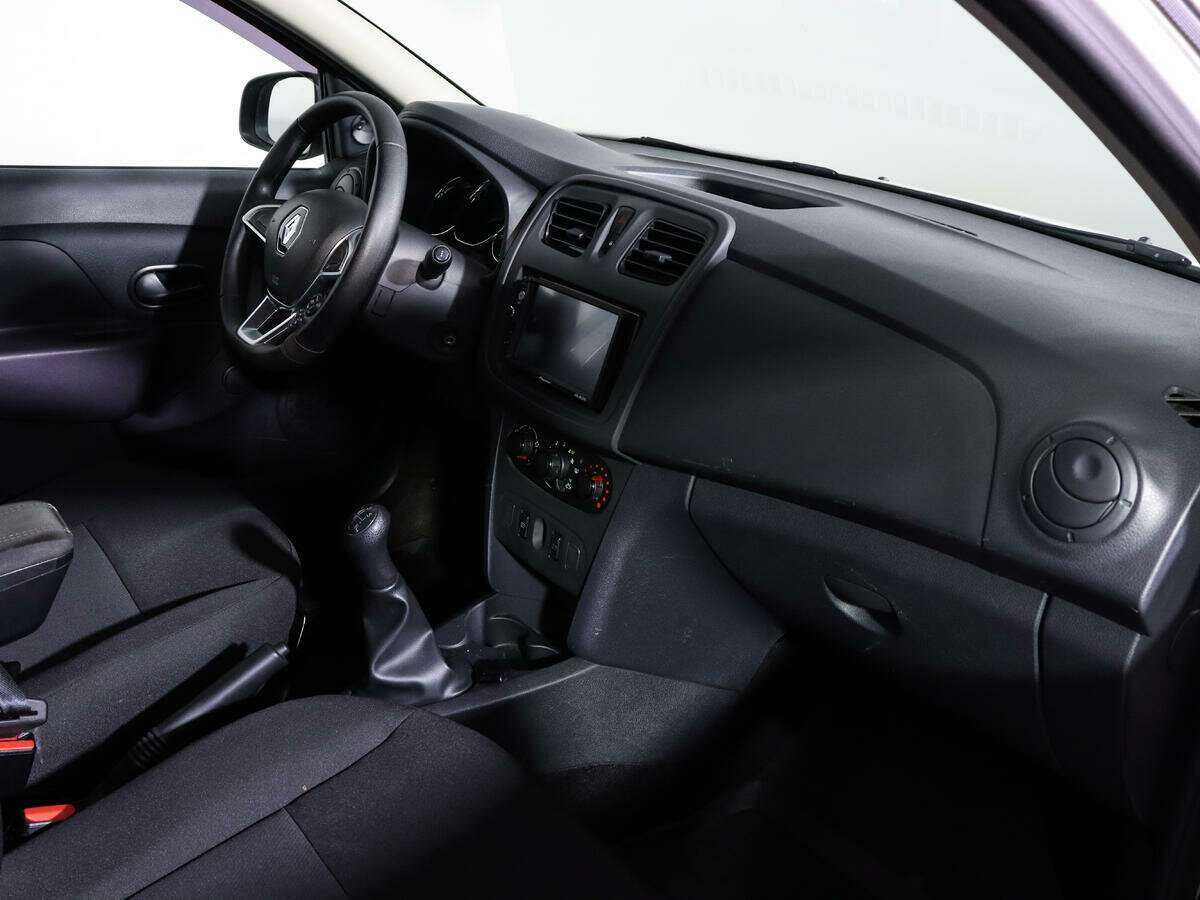Купить Renault Logan с пробегом. Фото: #8