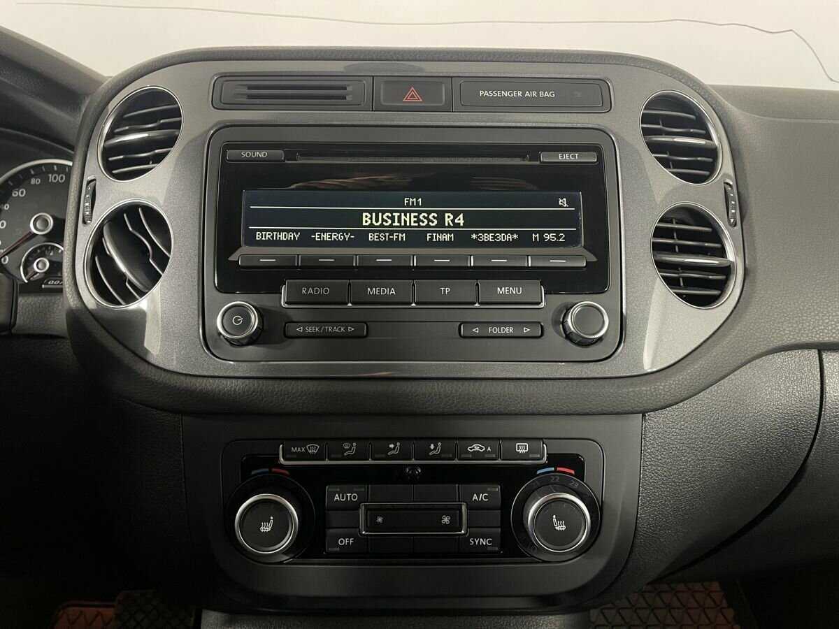 Купить Volkswagen Tiguan с пробегом. Фото: #11