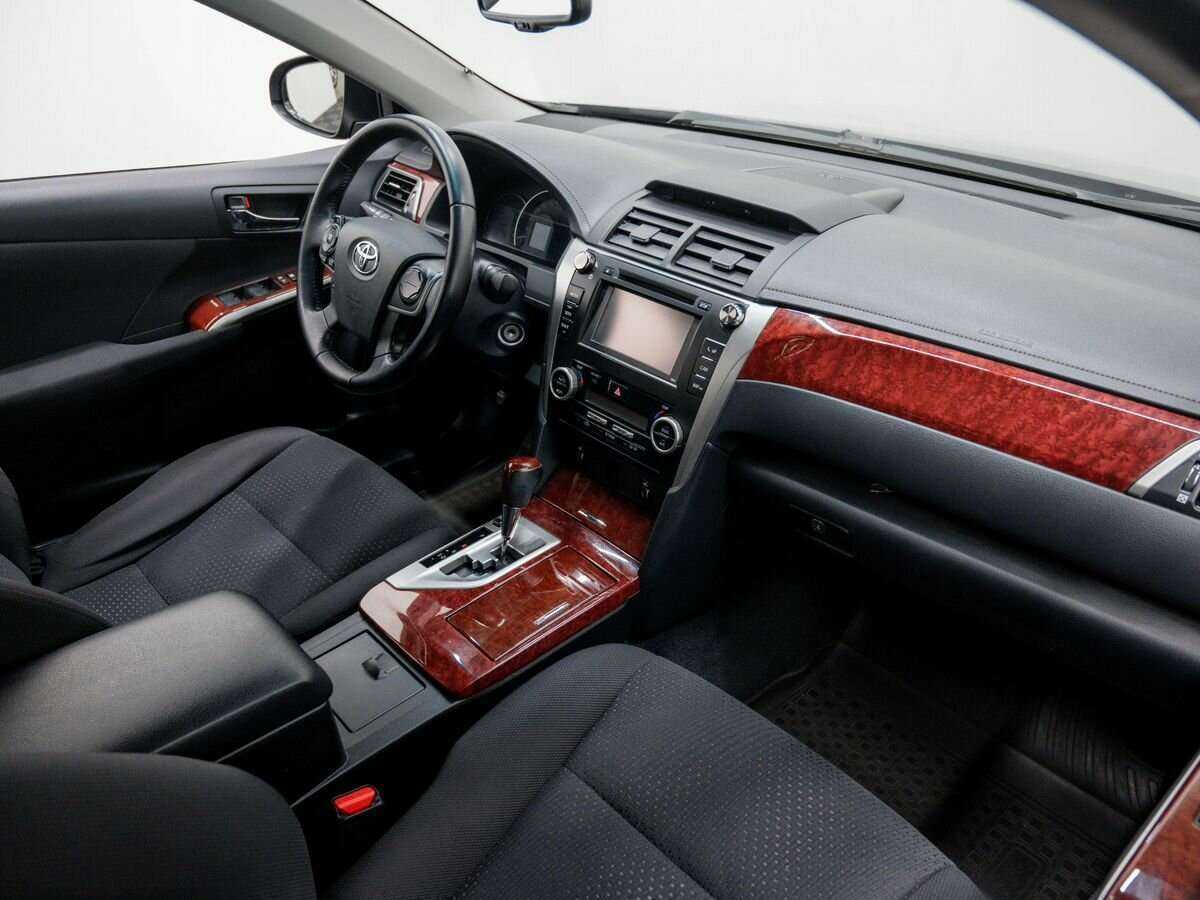 Купить Toyota Camry с пробегом. Фото: #10