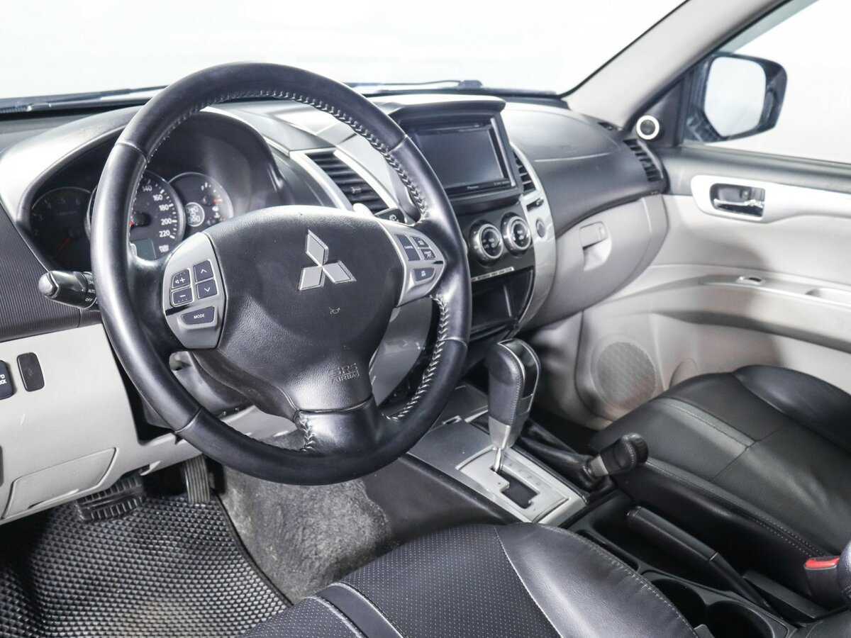 Купить Mitsubishi Pajero Sport с пробегом. Фото: #10