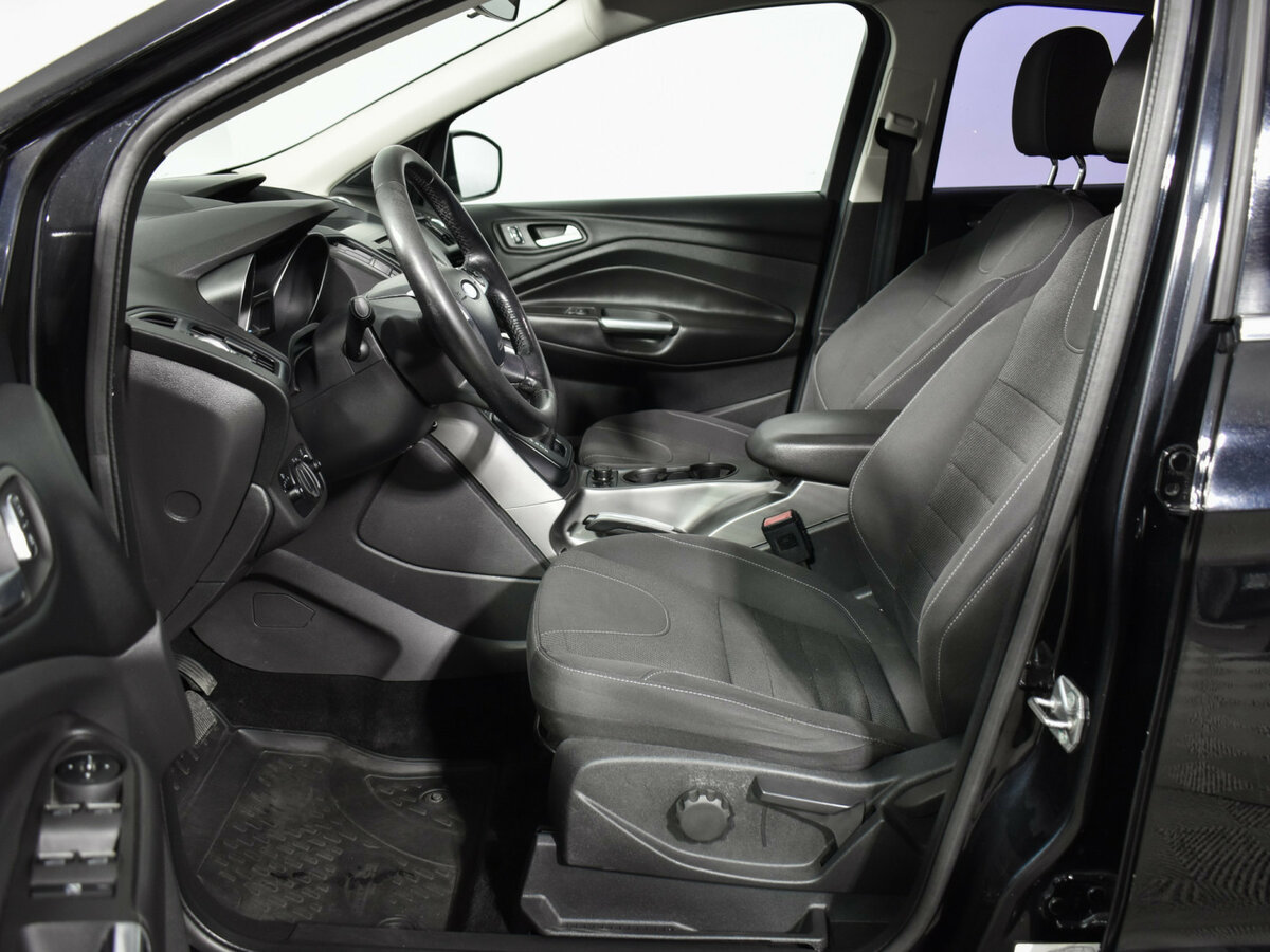Купить Ford Kuga с пробегом. Фото: #8