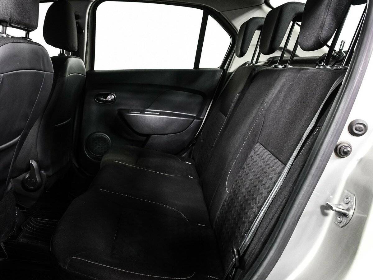 Купить Renault Logan с пробегом. Фото: #12