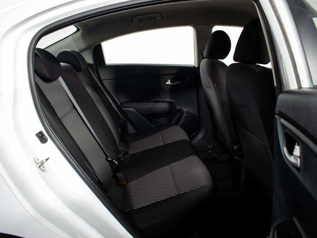 Купить Kia Rio с пробегом. Фото: #7