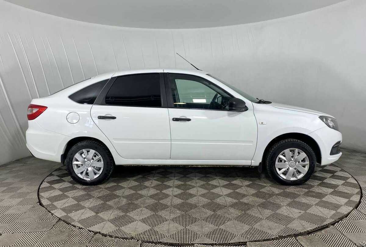 Купить Lada (ВАЗ) Granta с пробегом. Фото: #3