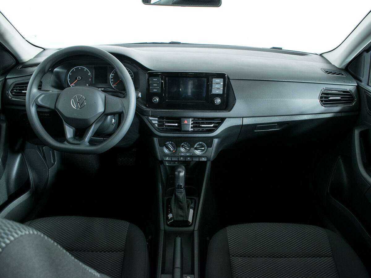 Купить Volkswagen Polo с пробегом. Фото: #11
