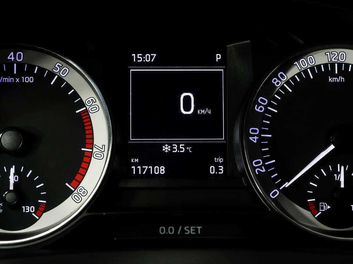 Купить Skoda Rapid с пробегом. Фото: #12