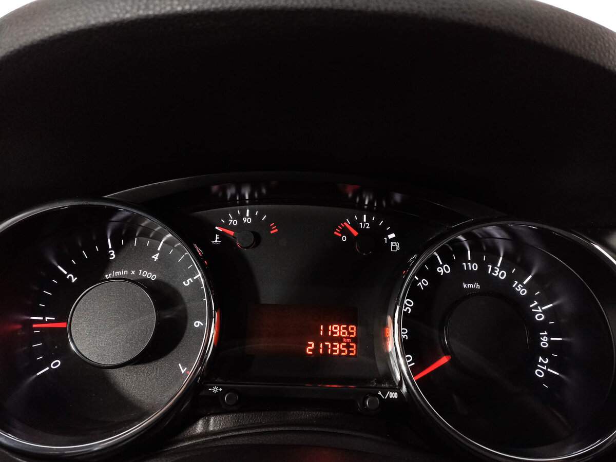 Купить Peugeot 3008 с пробегом. Фото: #8