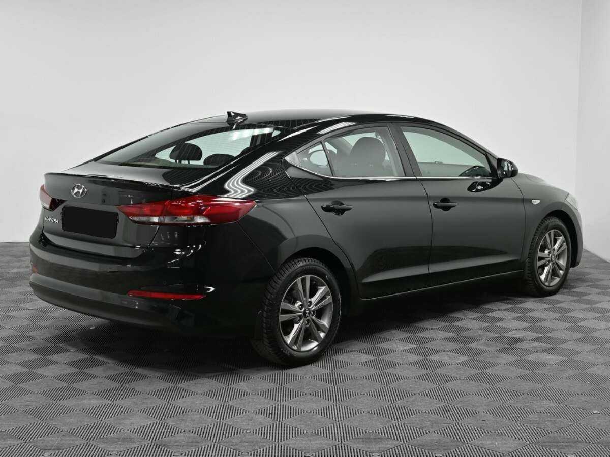 Купить Hyundai Elantra с пробегом. Фото: #1