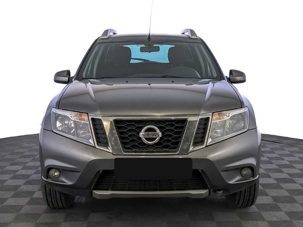 Купить Nissan Terrano с пробегом. Фото: #1