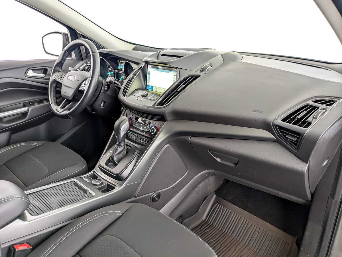 Купить Ford Kuga с пробегом. Фото: #8