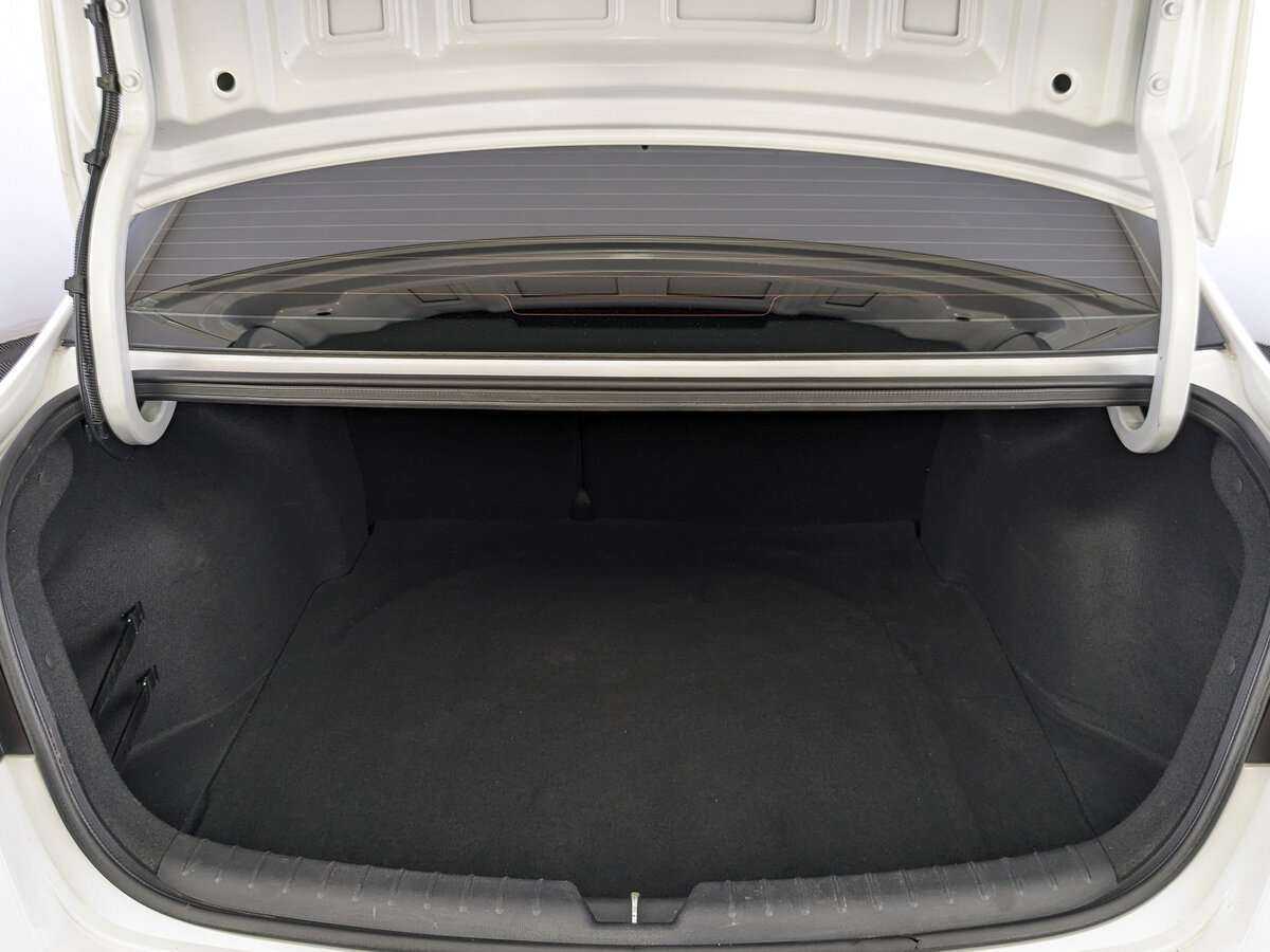 Купить Kia Rio с пробегом. Фото: #9