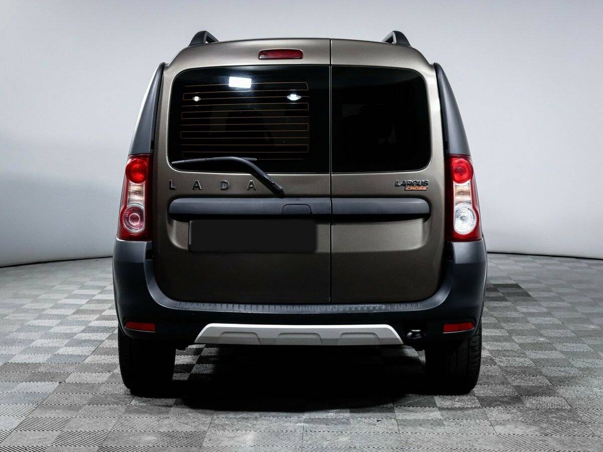 Купить Lada (ВАЗ) Largus с пробегом. Фото: #4