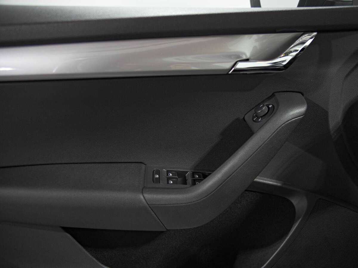 Купить Skoda Octavia с пробегом. Фото: #9