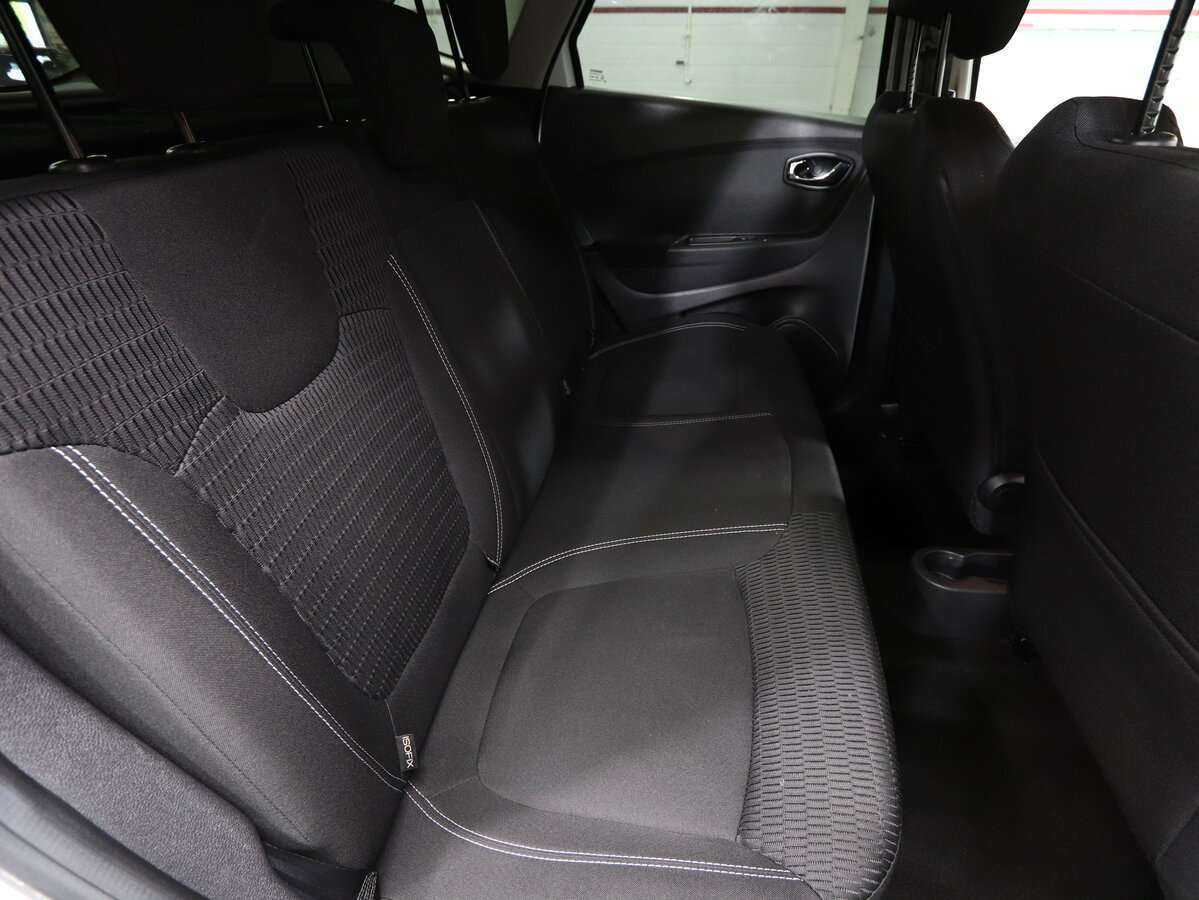 Купить Renault Kaptur с пробегом. Фото: #9