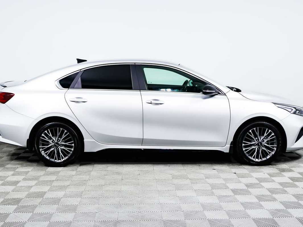 Купить Kia Cerato с пробегом. Фото: #3
