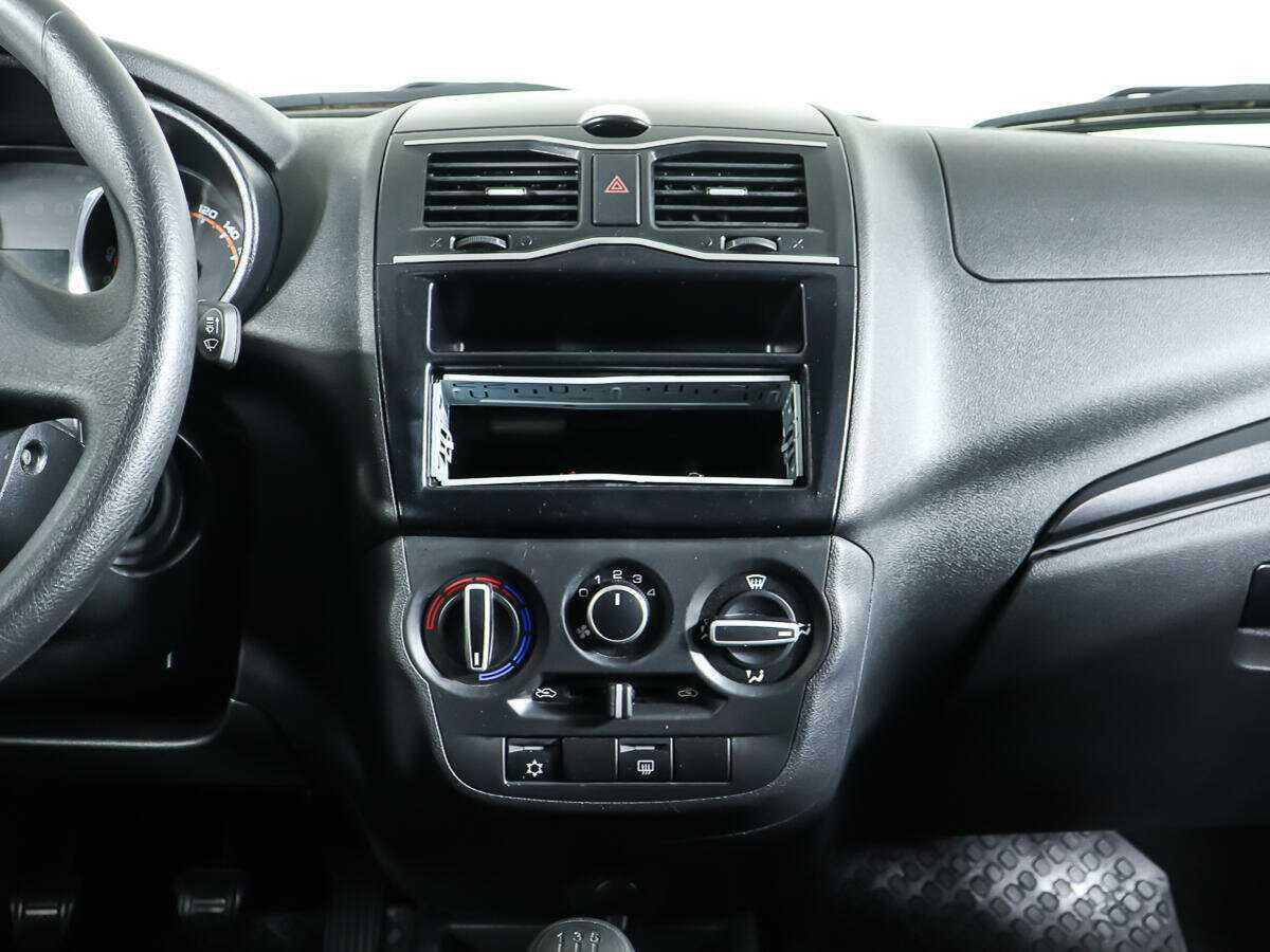 Купить Lada (ВАЗ) Granta с пробегом. Фото: #10