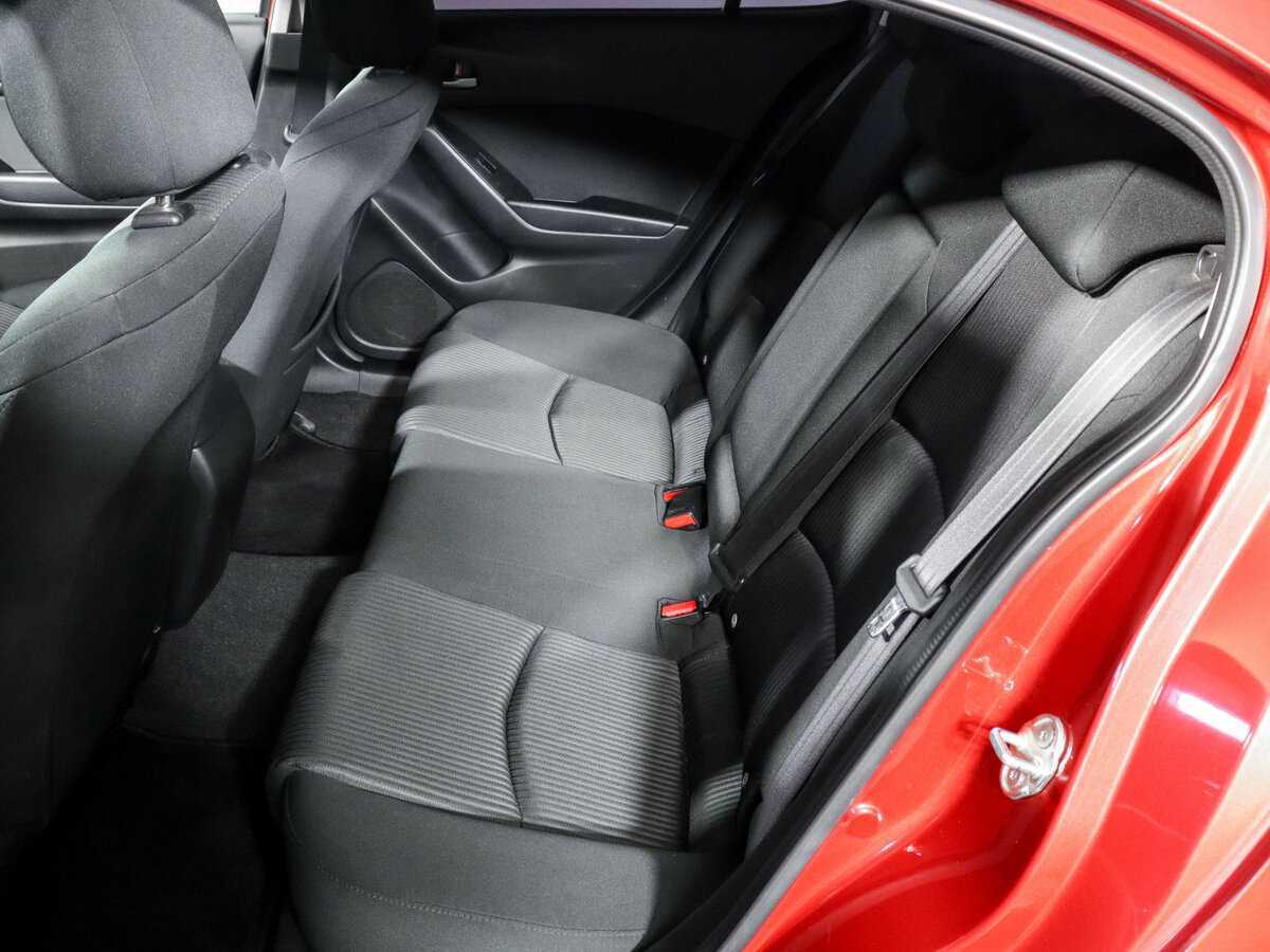 Купить Mazda 3 с пробегом. Фото: #6