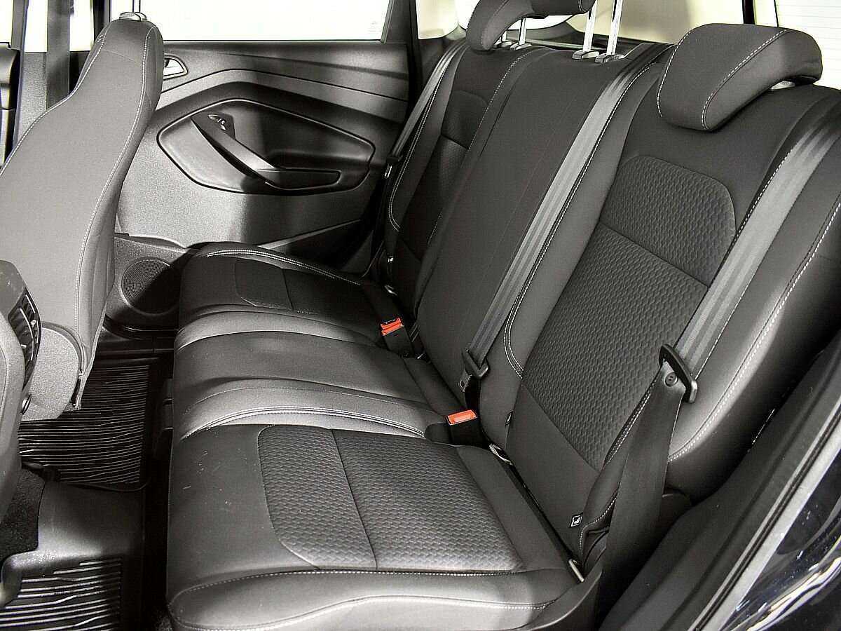 Купить Ford Kuga с пробегом. Фото: #10