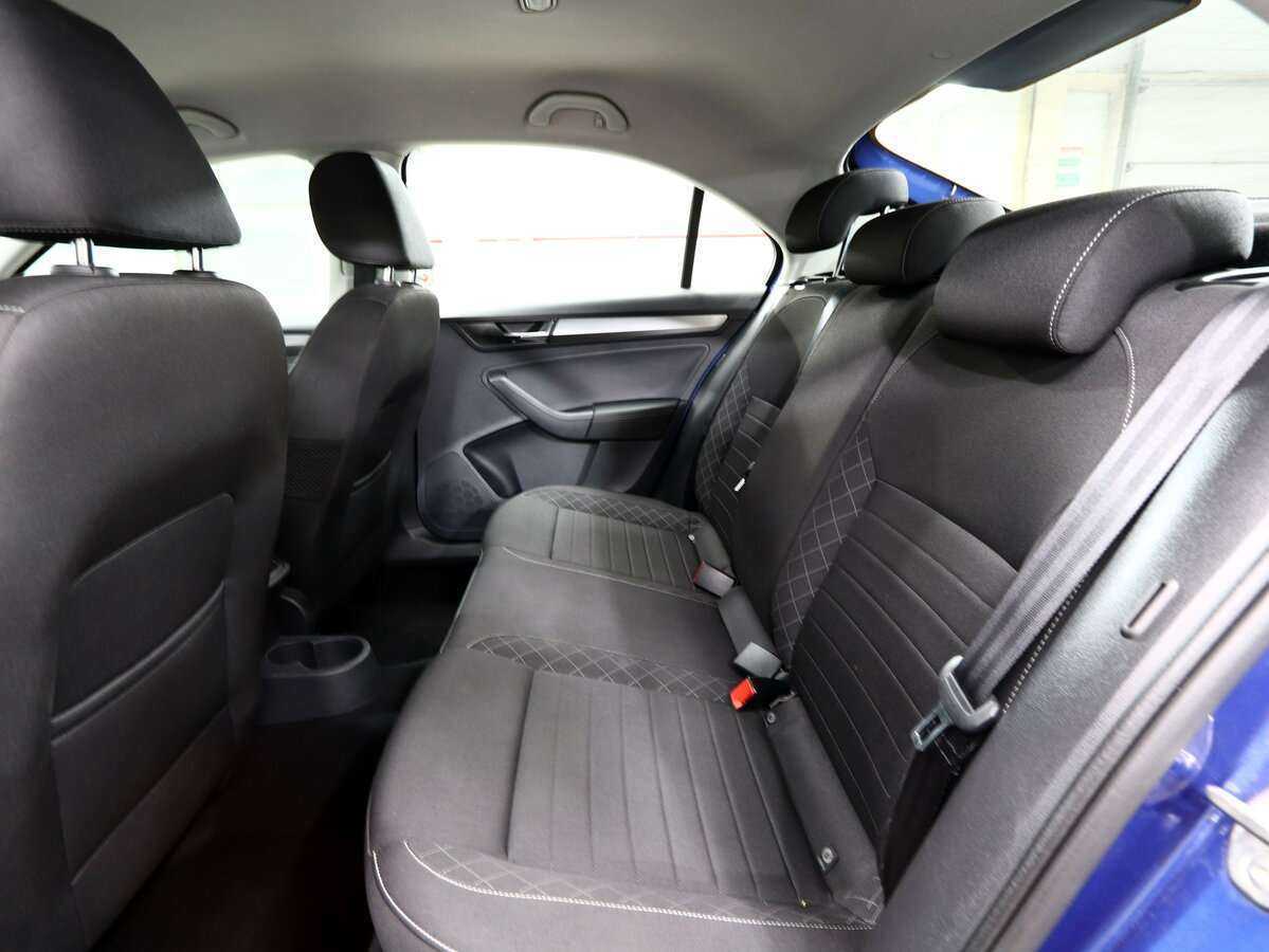 Купить Skoda Rapid с пробегом. Фото: #7