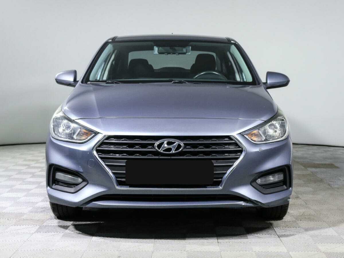 Купить Hyundai Solaris с пробегом. Фото: #1