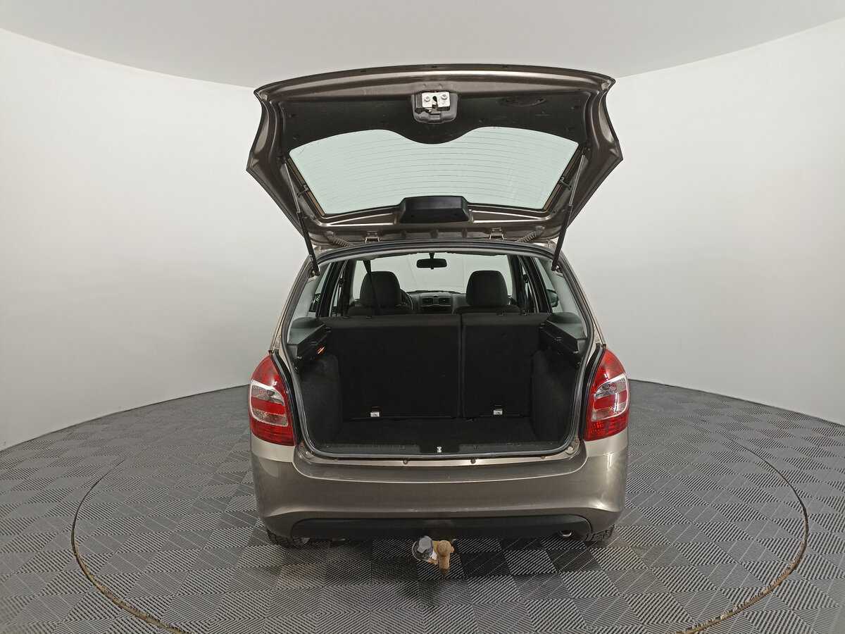 Купить Lada (ВАЗ) Granta с пробегом. Фото: #9