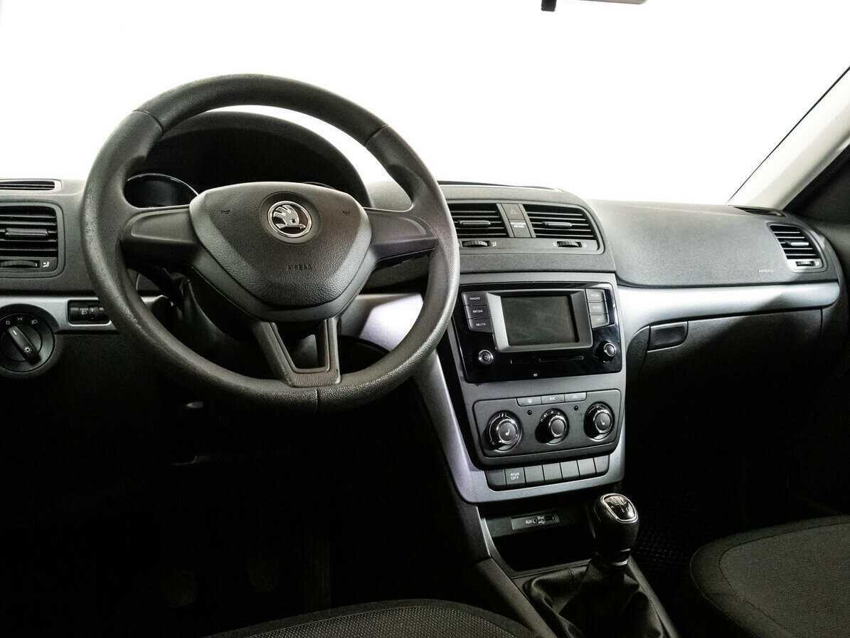 Купить Skoda Yeti с пробегом. Фото: #10