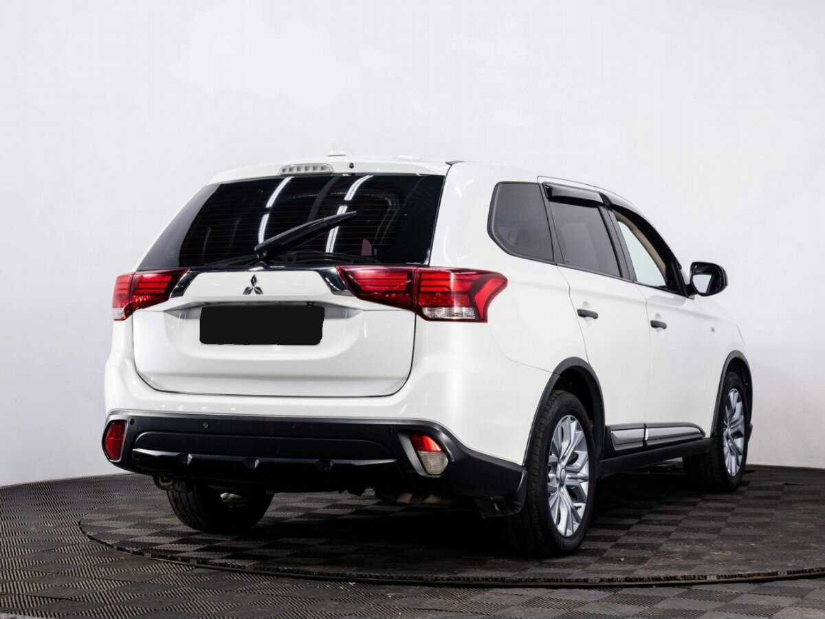 Купить Mitsubishi Outlander с пробегом. Фото: #5