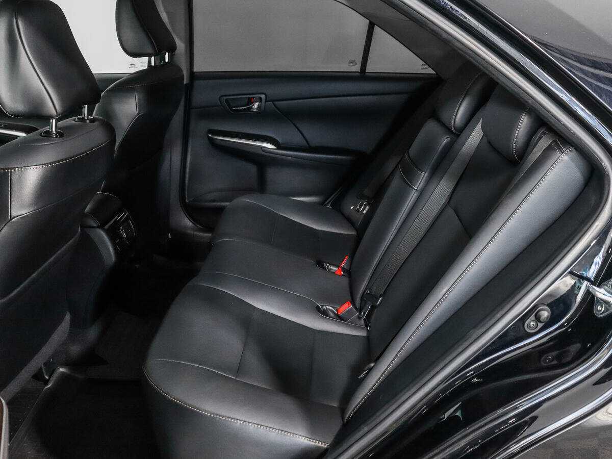 Купить Toyota Camry с пробегом. Фото: #11