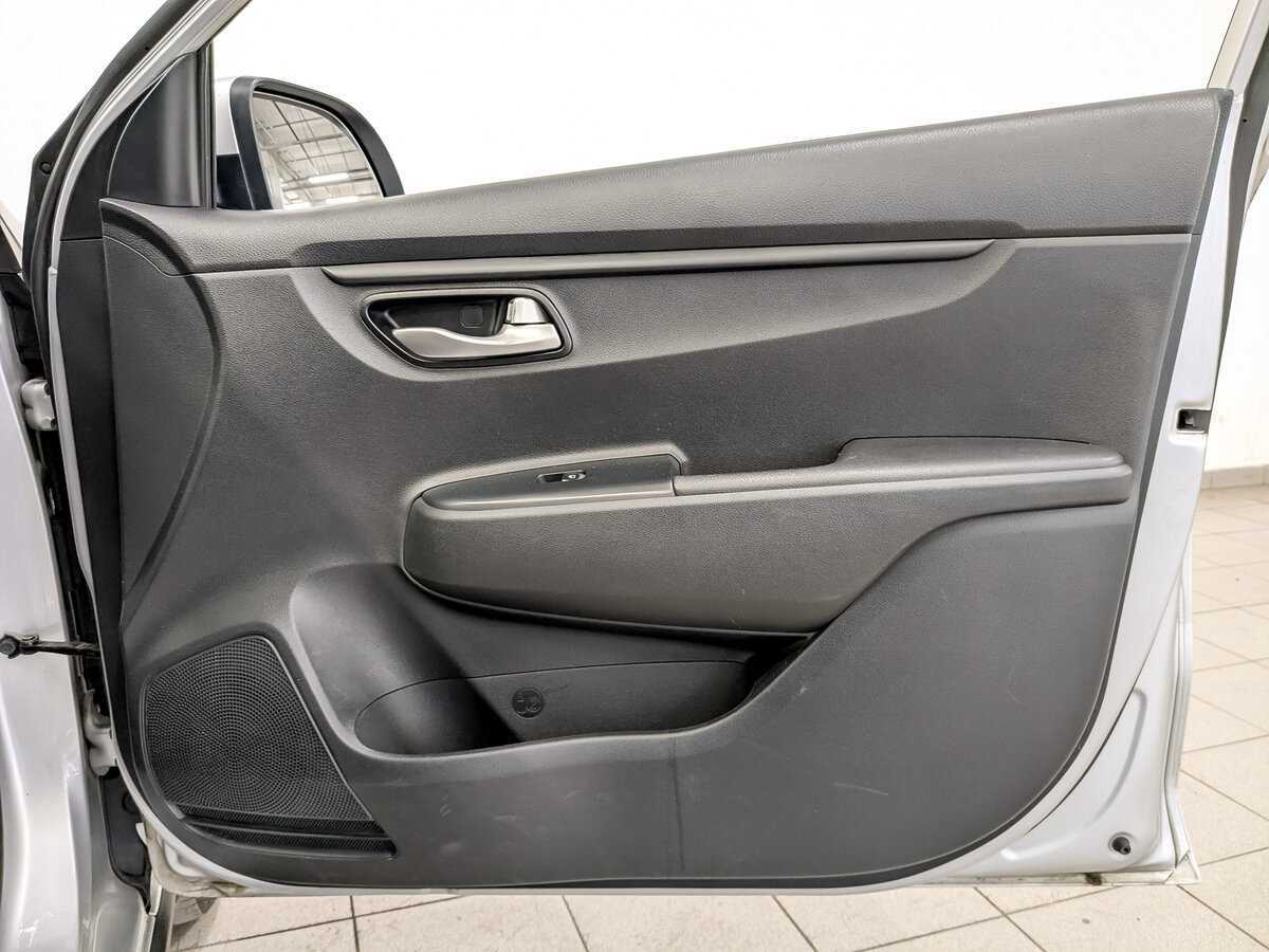 Купить Kia Rio с пробегом. Фото: #23