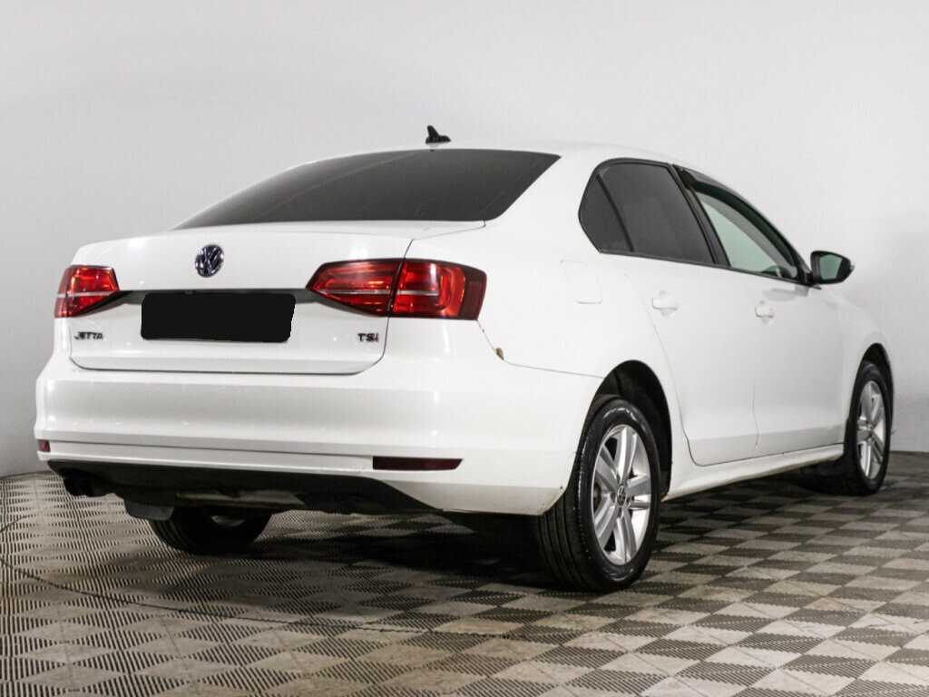 Купить Volkswagen Jetta с пробегом. Фото: #4