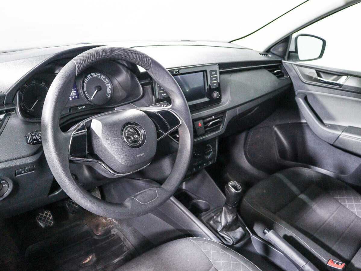 Купить Skoda Rapid с пробегом. Фото: #11