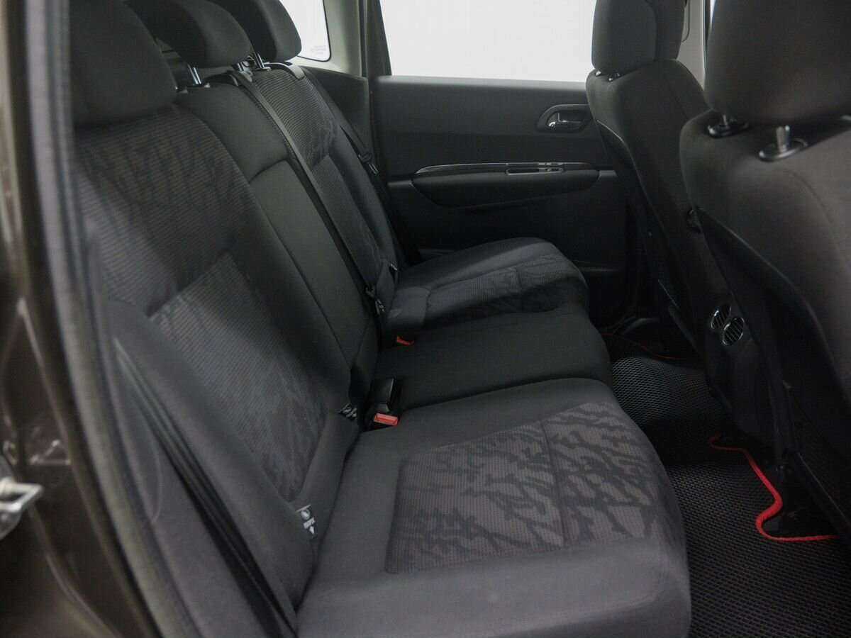 Купить Peugeot 3008 с пробегом. Фото: #8