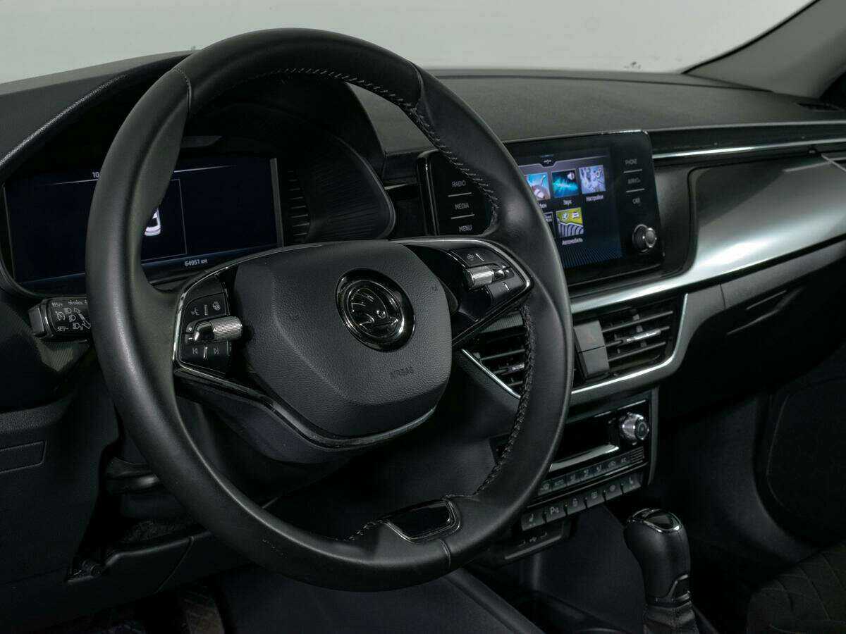 Купить Skoda Rapid с пробегом. Фото: #10