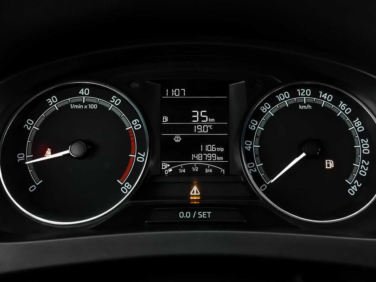 Купить Skoda Rapid с пробегом. Фото: #15