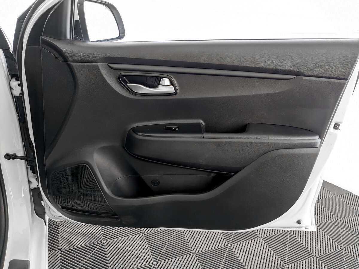 Купить Kia Rio с пробегом. Фото: #18