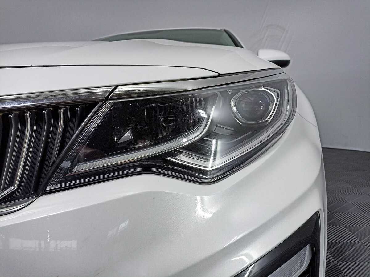 Купить Kia K5 с пробегом. Фото: #16