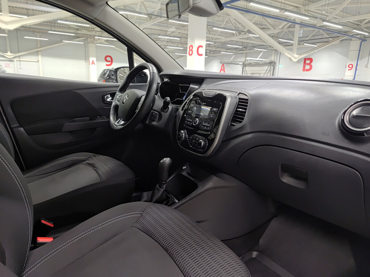 Купить Renault Kaptur с пробегом. Фото: #9