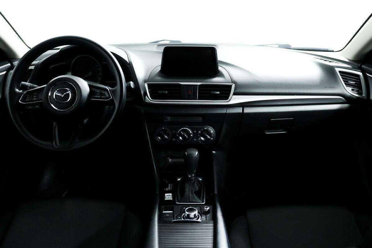 Купить Mazda 3 с пробегом. Фото: #10