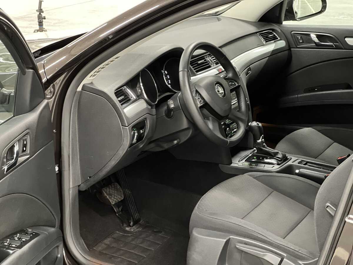 Купить Skoda Superb с пробегом. Фото: #15