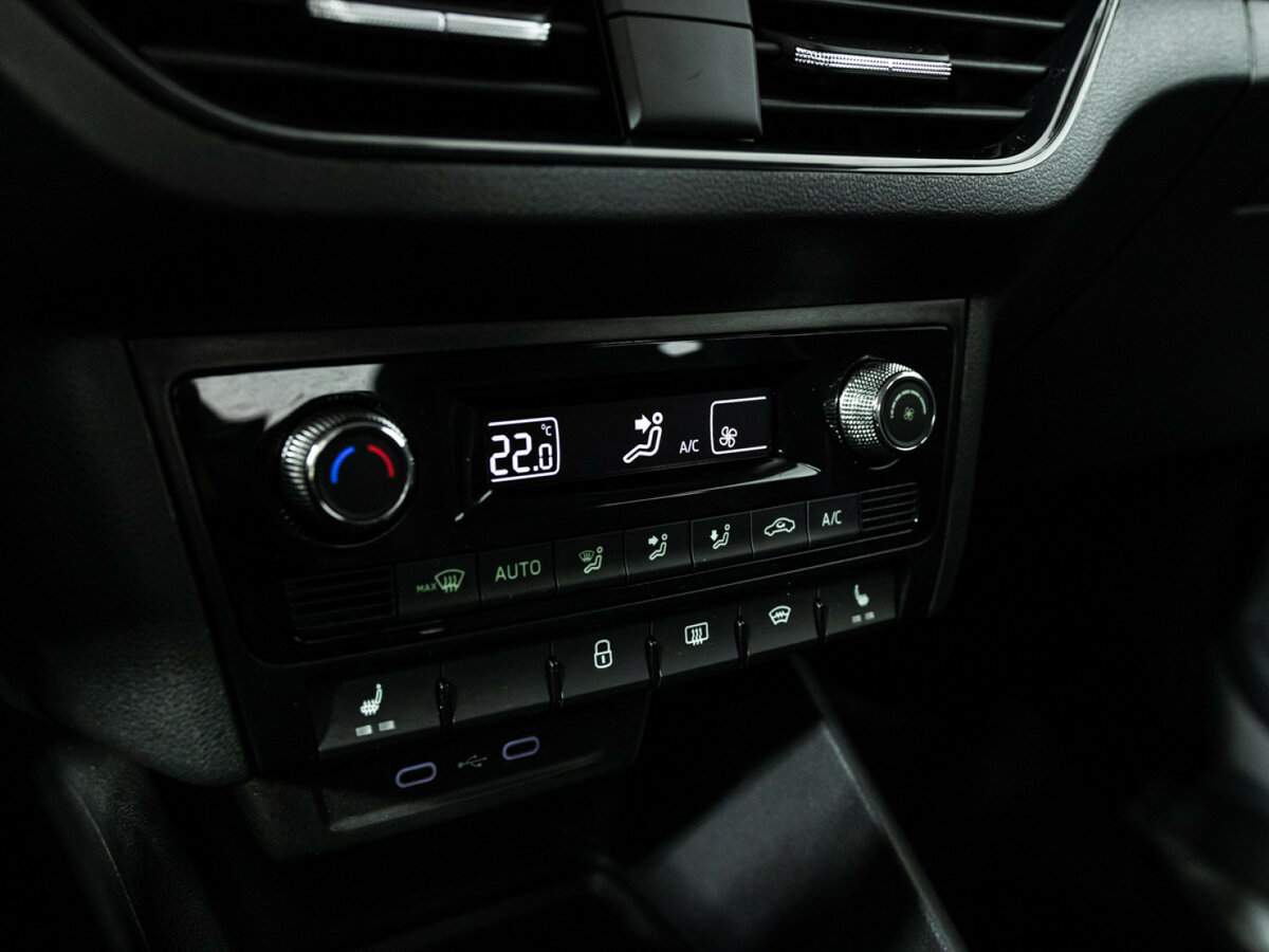 Купить Skoda Rapid с пробегом. Фото: #16