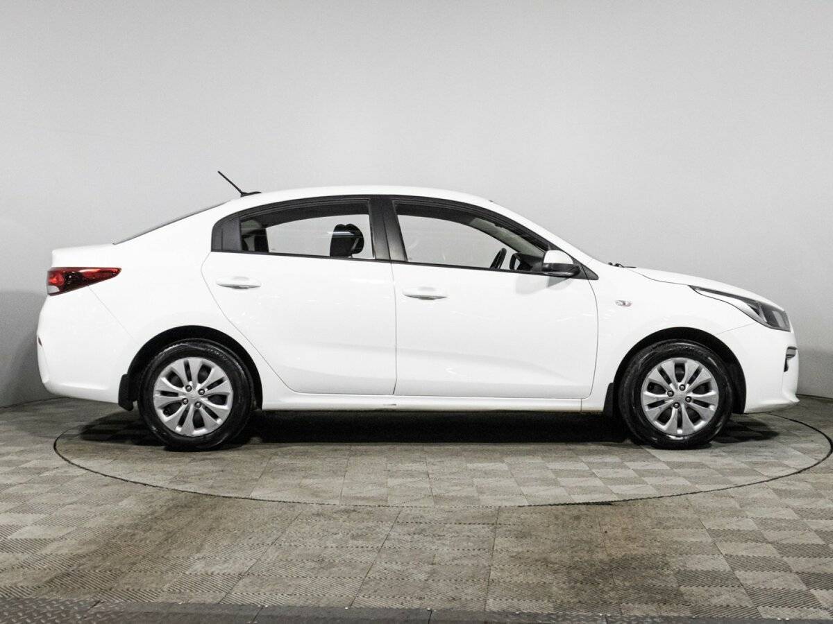 Купить Kia Rio с пробегом. Фото: #3