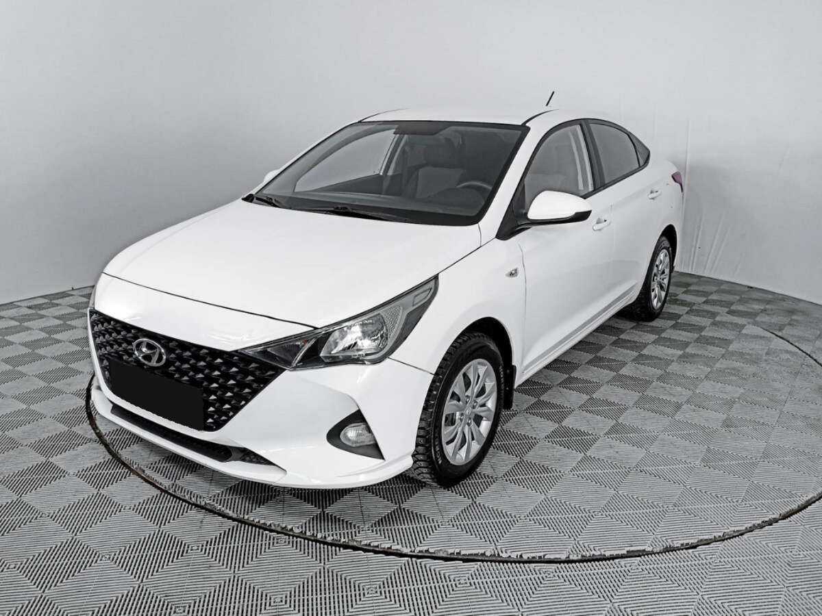 Купить Hyundai Solaris с пробегом. Посмотреть фото